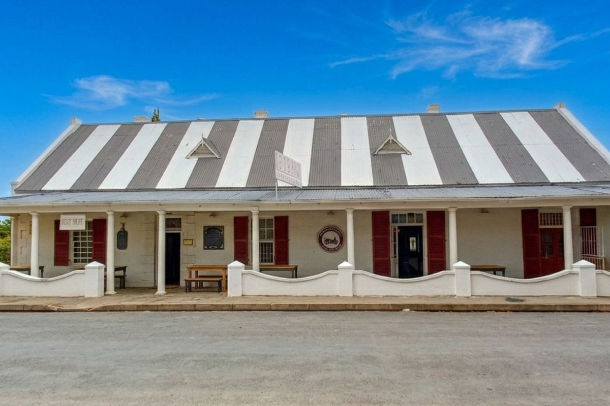 Guest House For Sale in Calitzdorp Central - Photo 4