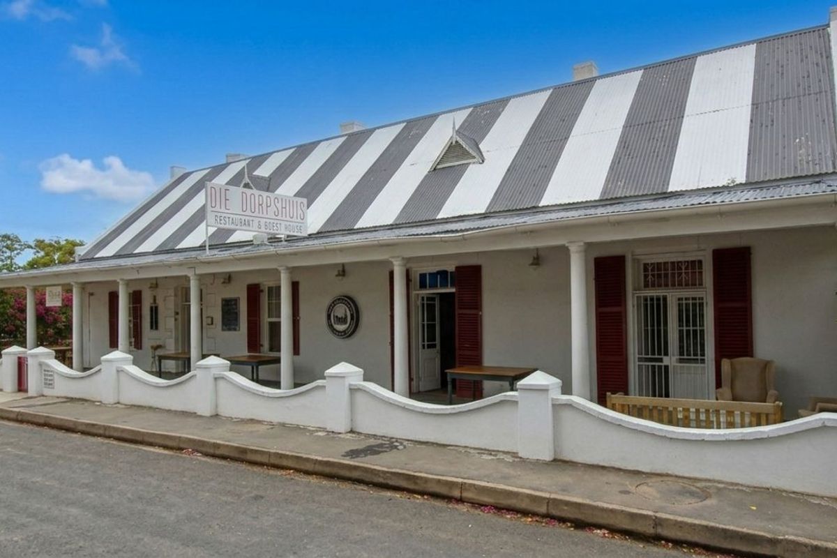 Guest House For Sale in Calitzdorp Central - Photo 2
