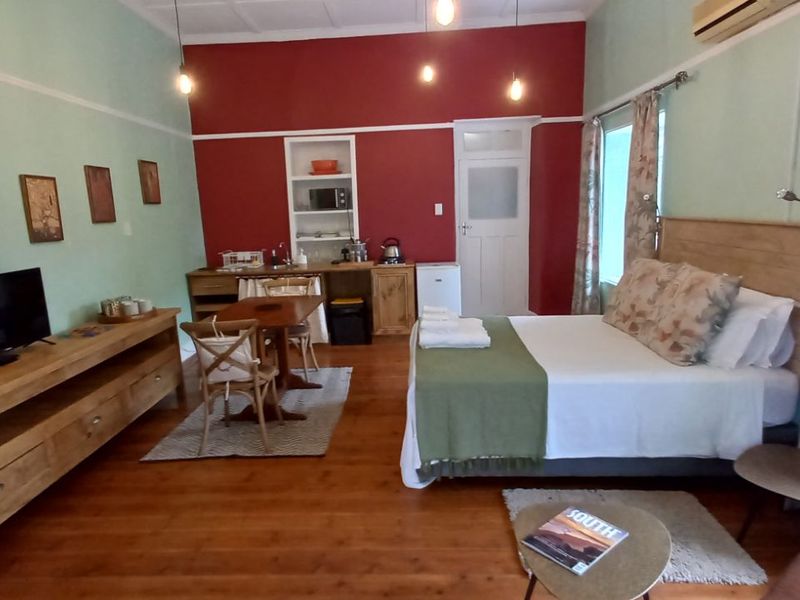 Guest House For Sale in Calitzdorp Central - Photo 6