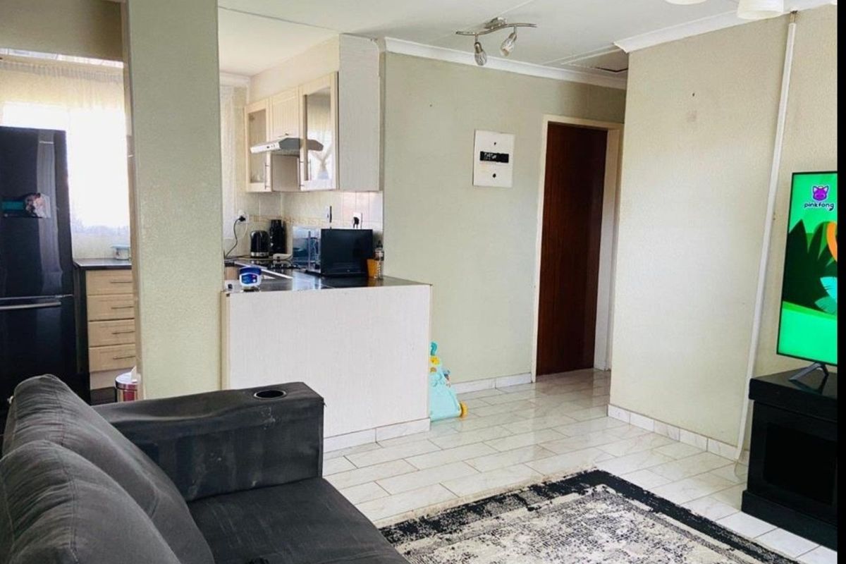 House For Sale in Embalenhle - Photo 5