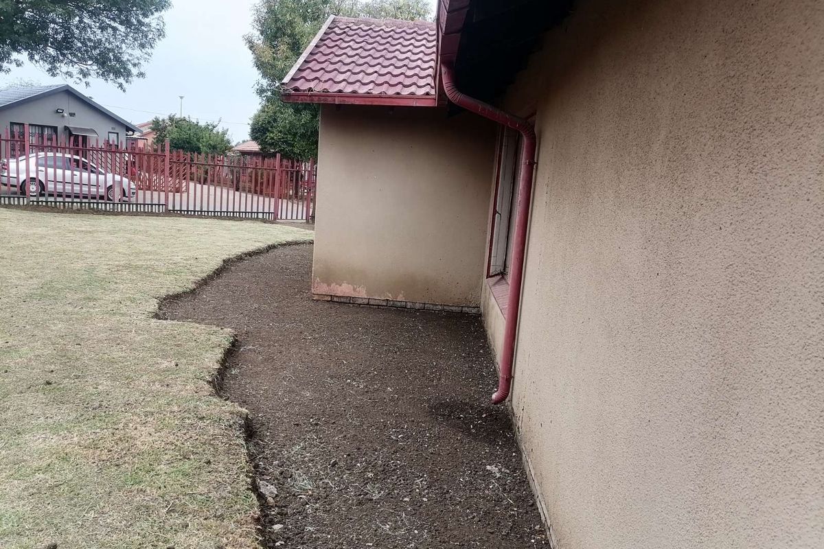 House For Sale in Embalenhle - Photo 2