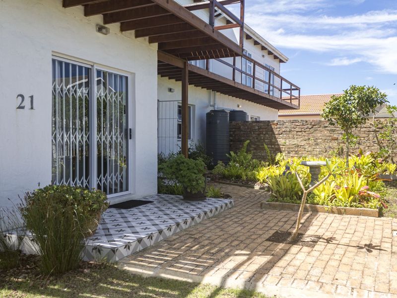 House For Sale in Kleinkrantz - Photo 2