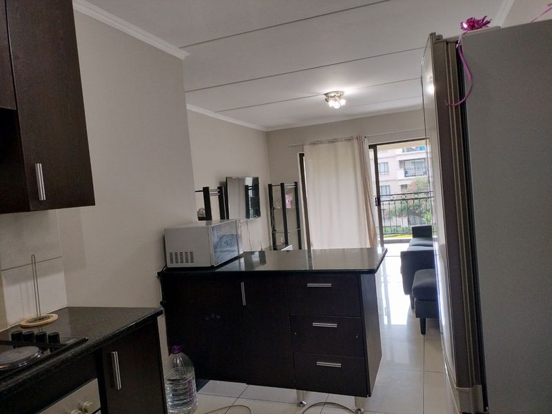 Apartment For Sale in Noordwyk - Photo 2