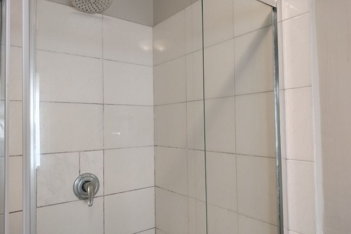 Apartment For Sale in Noordwyk - Photo 5