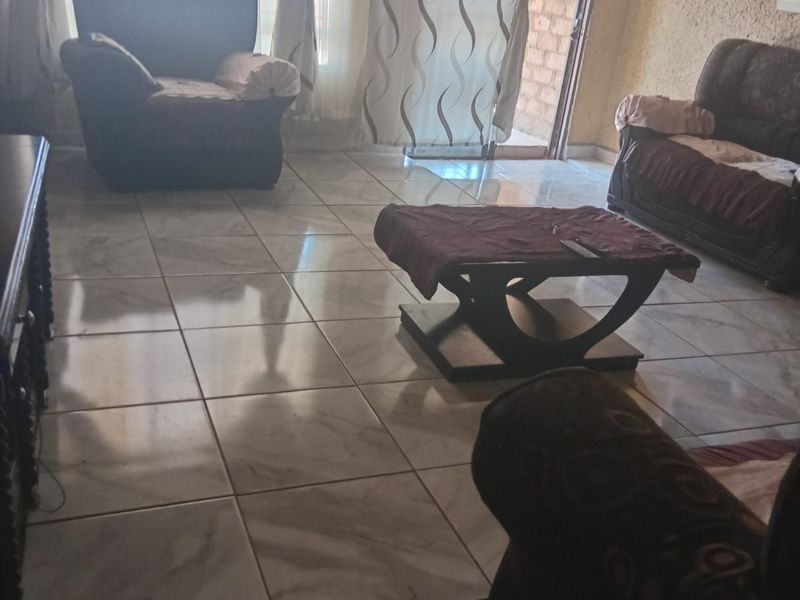 House For Sale in Hammanskraal Central - Photo 7