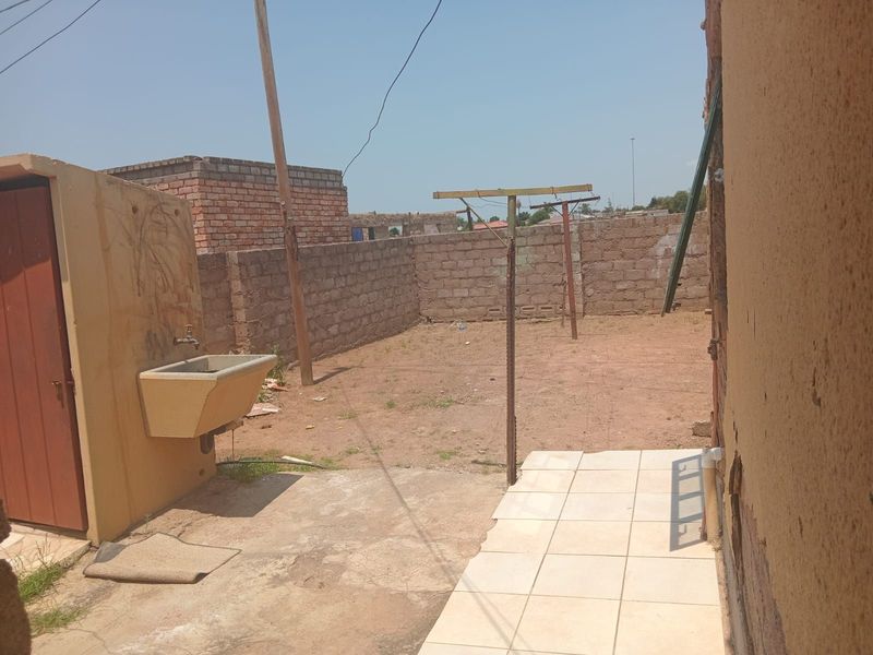 House For Sale in Hammanskraal Central - Photo 3