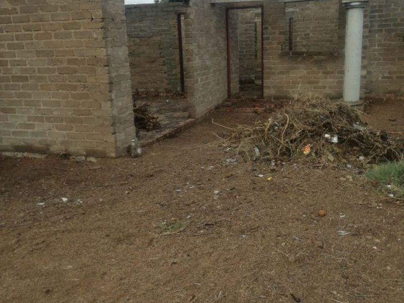 House For Sale in Hammanskraal Central - Photo 2