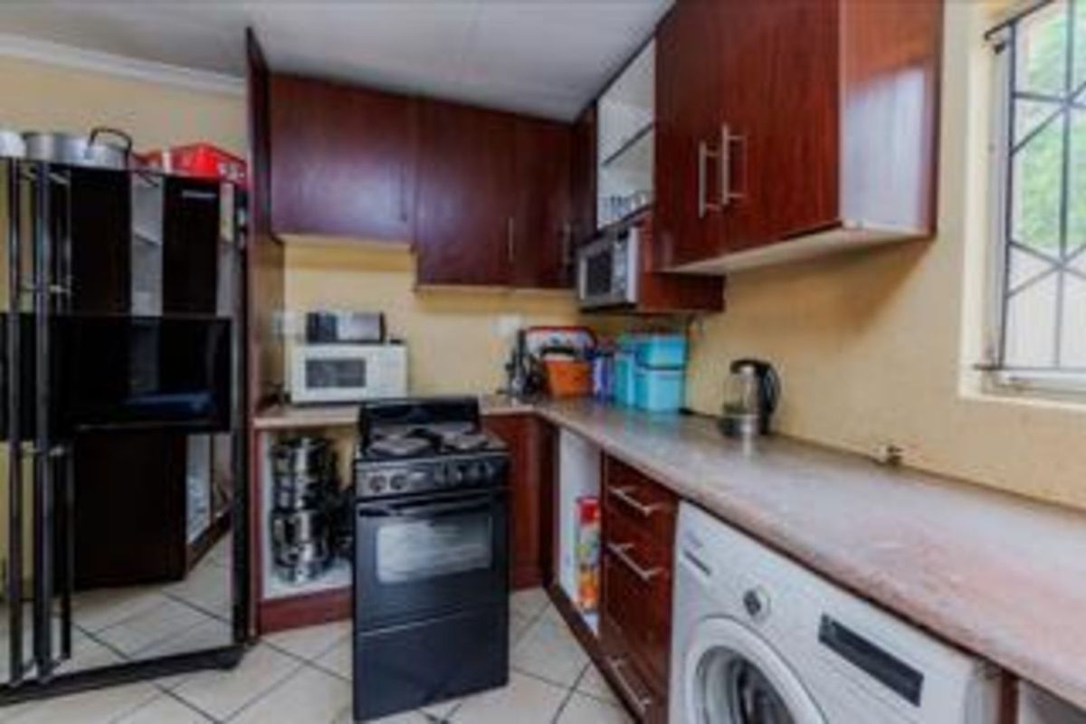 House For Sale in Cosmo City - Photo 3