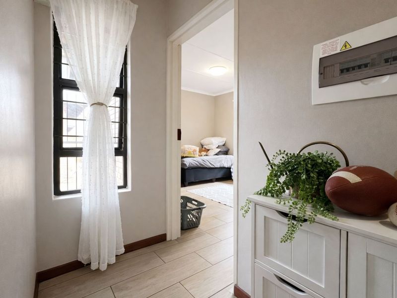 Townhouse For Sale in Ermelo Central - Photo 6