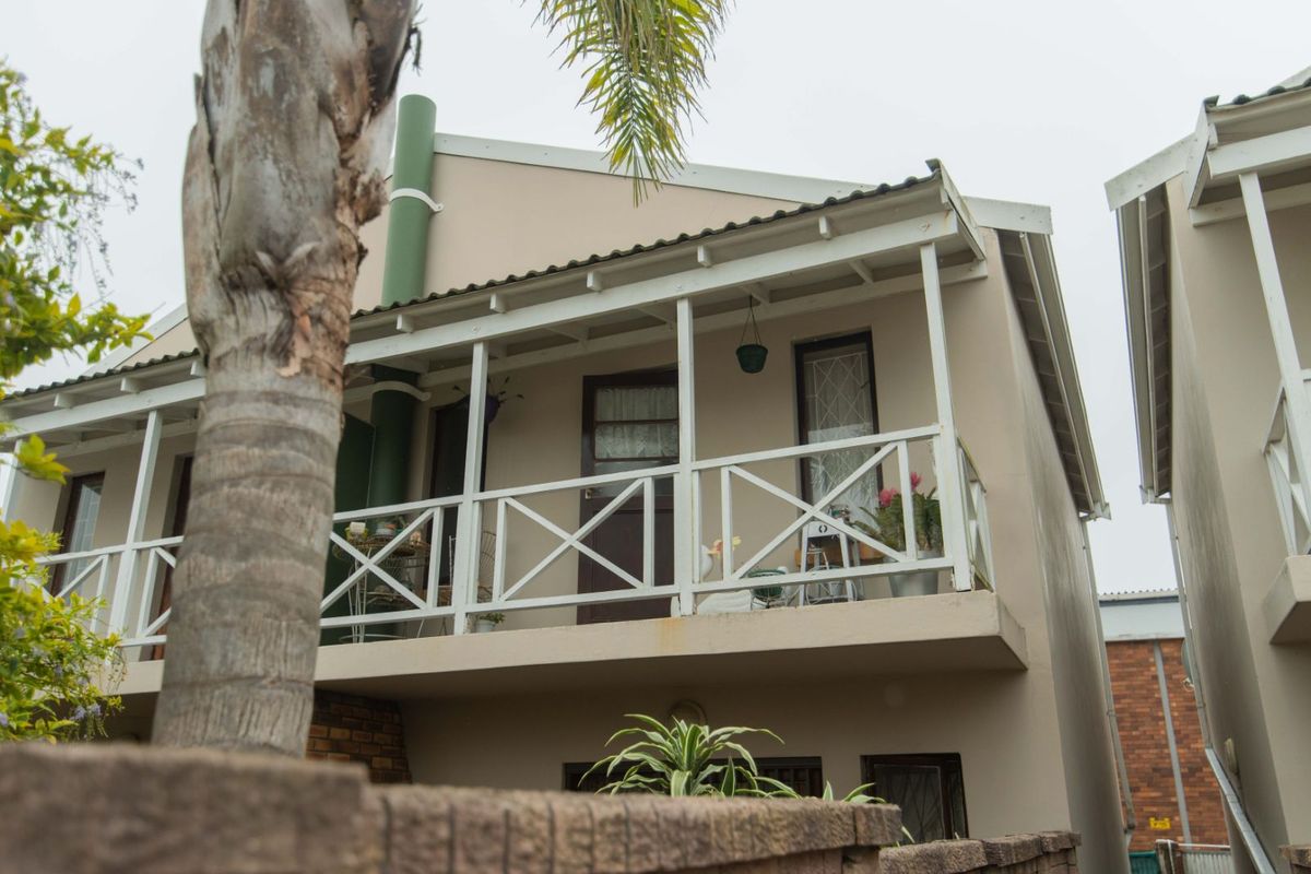 Townhouse For Sale in Charlo - Photo 4