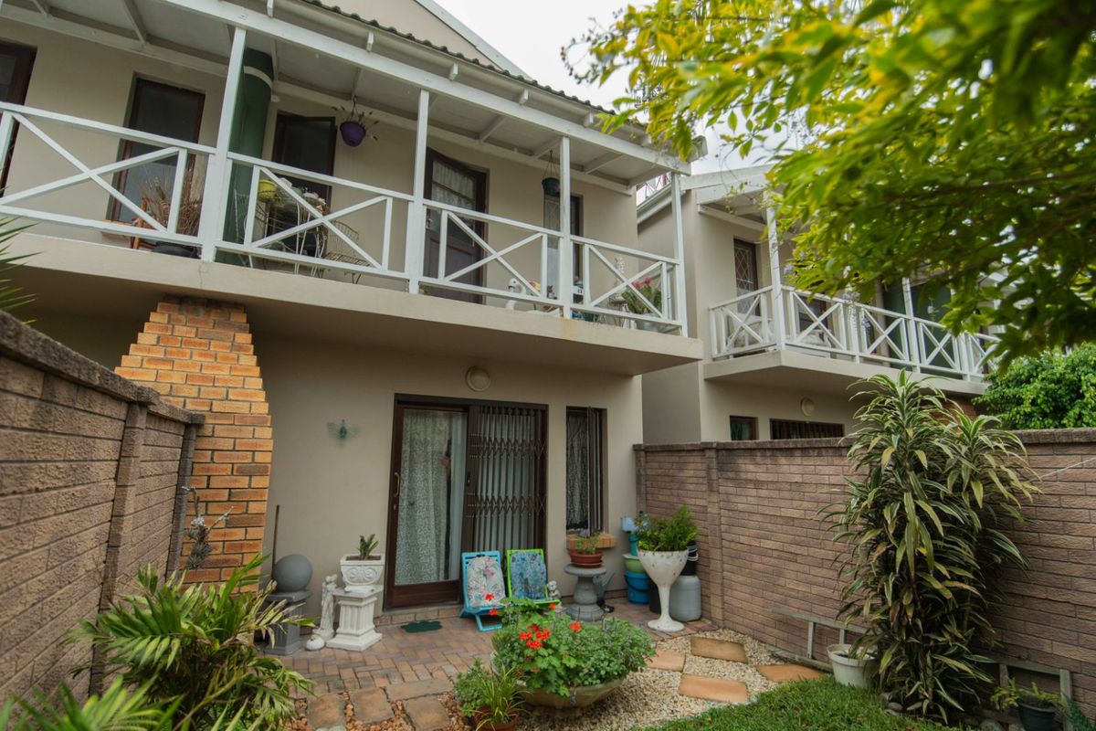 Townhouse For Sale in Charlo - Photo 2