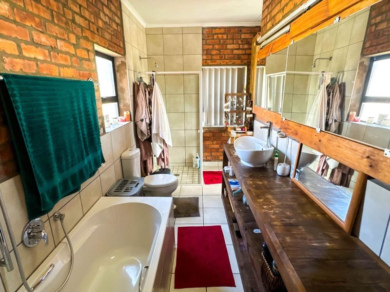 House For Sale in Fraaiuitsig - Photo 7