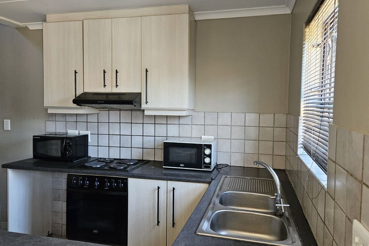 House For Sale in Ndabeni - Photo 5