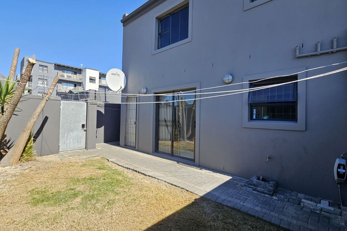 House For Sale in Ndabeni - Photo 2