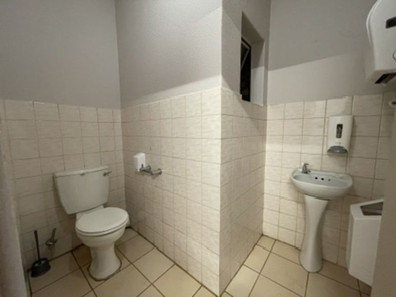 Office To Rent in Hatfield - Photo 7