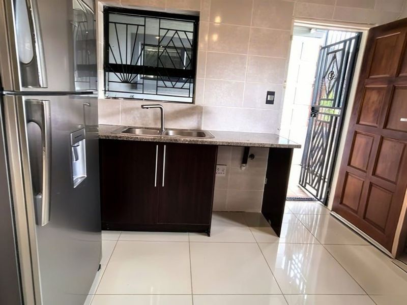 House For Sale in The Orchards - Photo 6