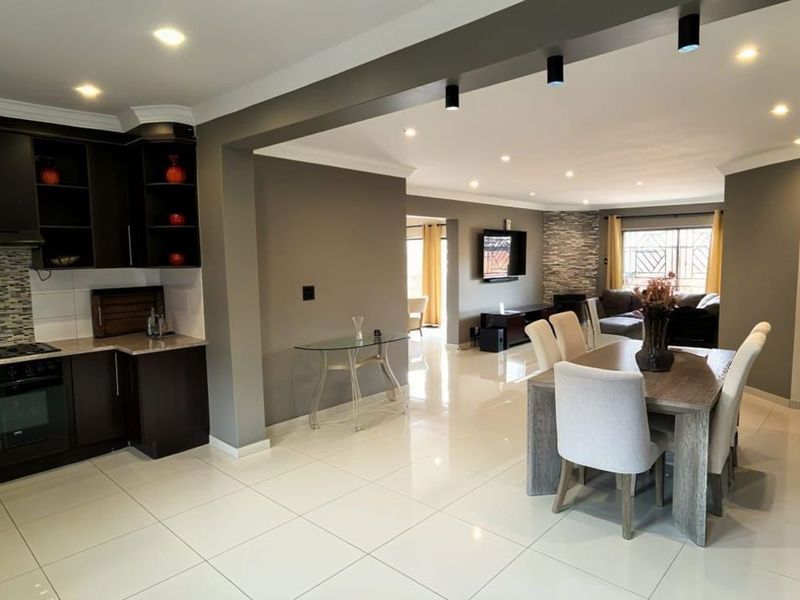 House For Sale in The Orchards - Photo 7