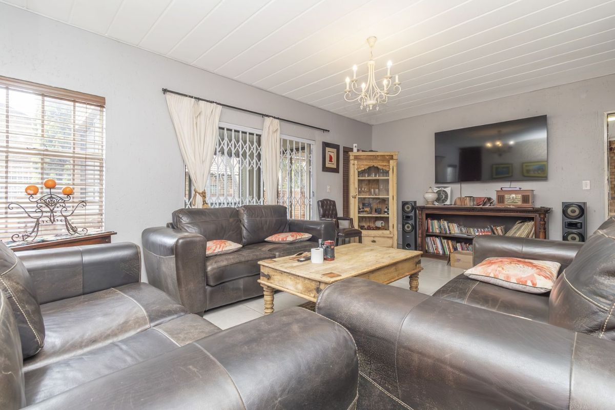 House For Sale in Honeydew Ridge - Photo 4