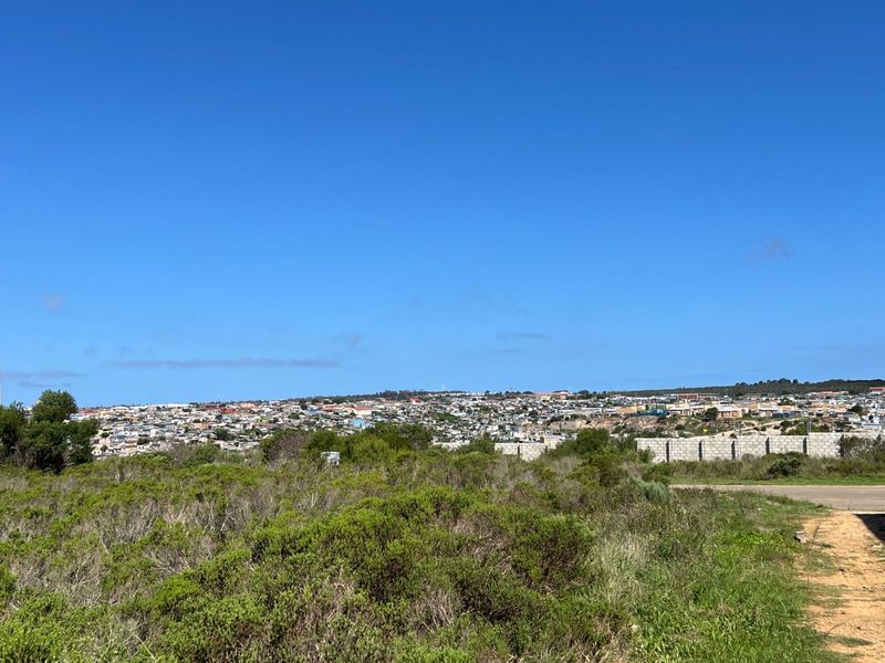 Industrial For Sale in Kwanonqaba - Photo 4