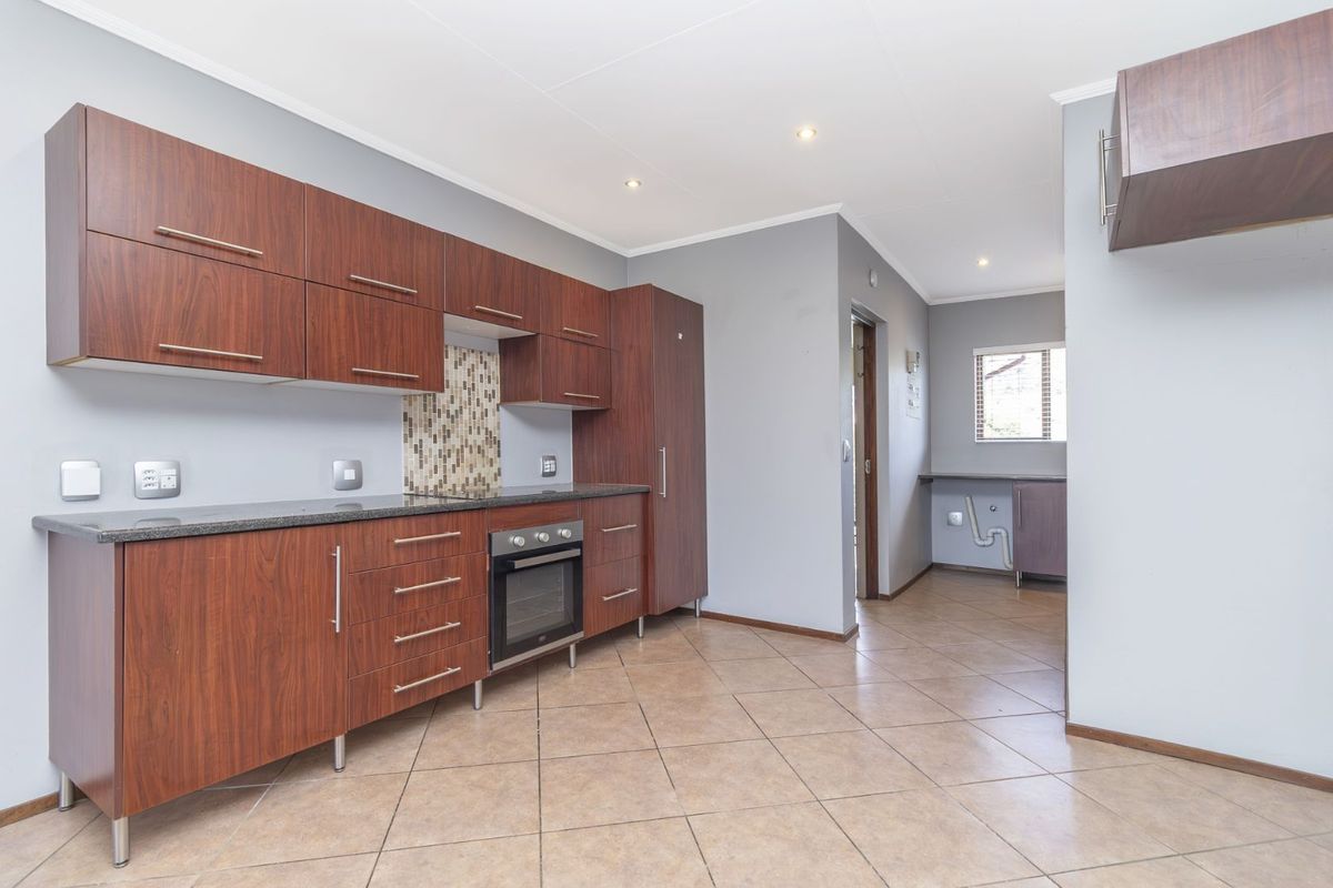 Apartment For Sale in Homes Haven - Photo 3