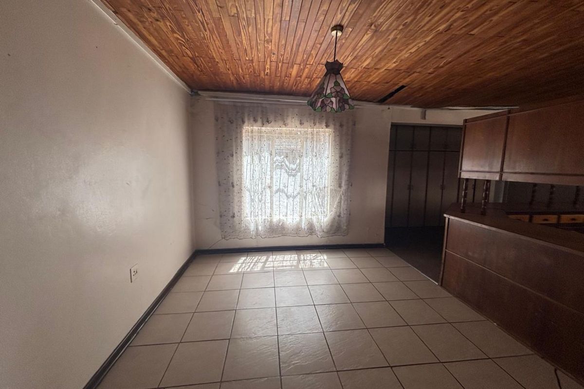 House For Sale in Odendaalsrus Central - Photo 5