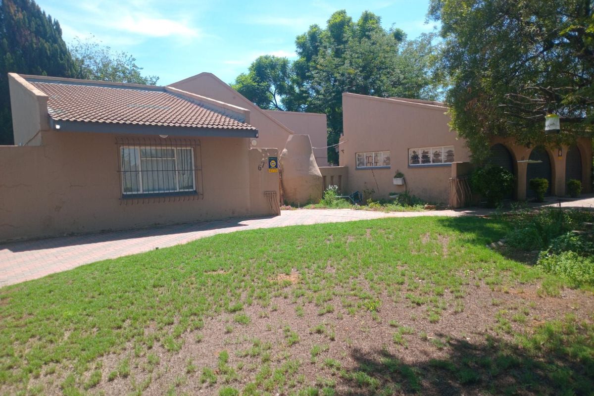 House For Sale in Odendaalsrus Central - Photo 2
