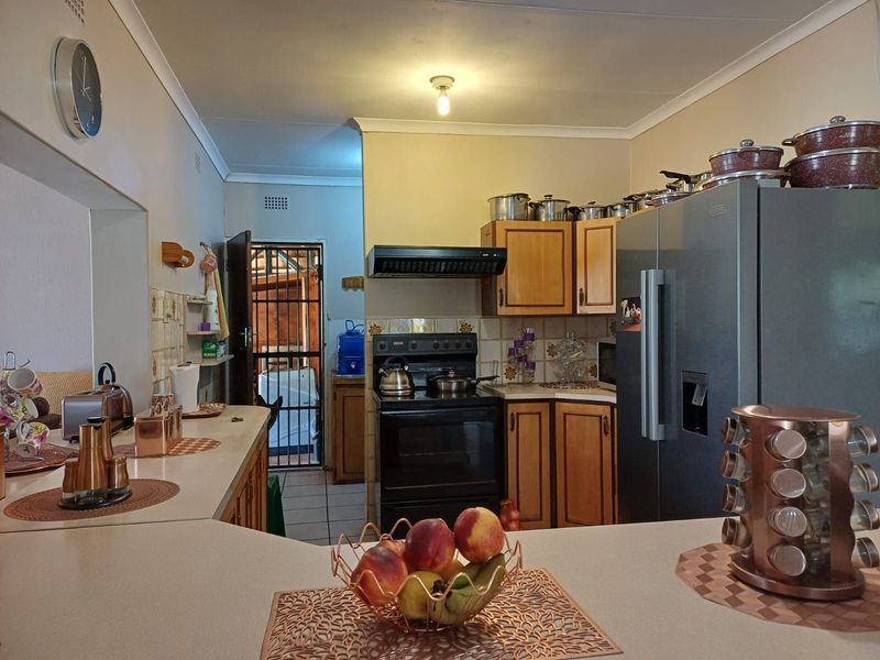 House For Sale in Stilfontein Ext 4 - Photo 8