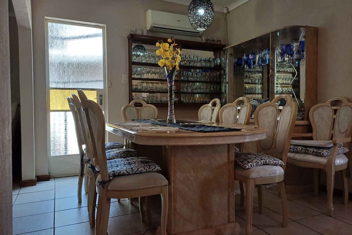 House For Sale in Stilfontein Ext 4 - Photo 5