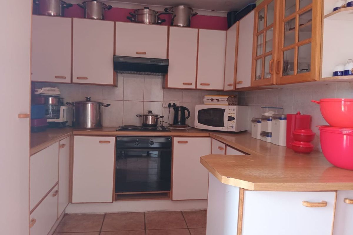 House For Sale in Queenstown Central - Photo 3