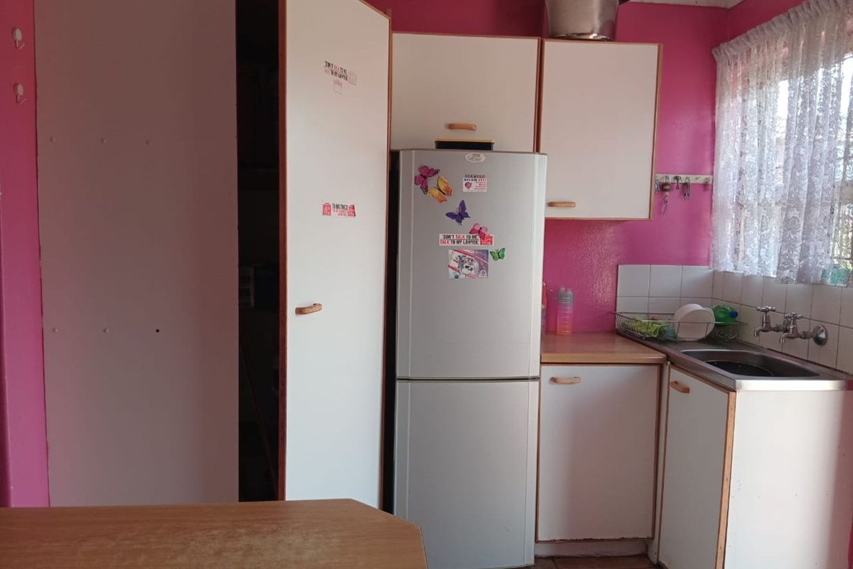 House For Sale in Queenstown Central - Photo 4