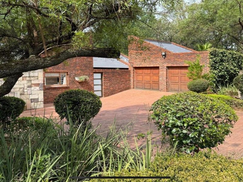 House To Rent in Bryanston - Photo 2