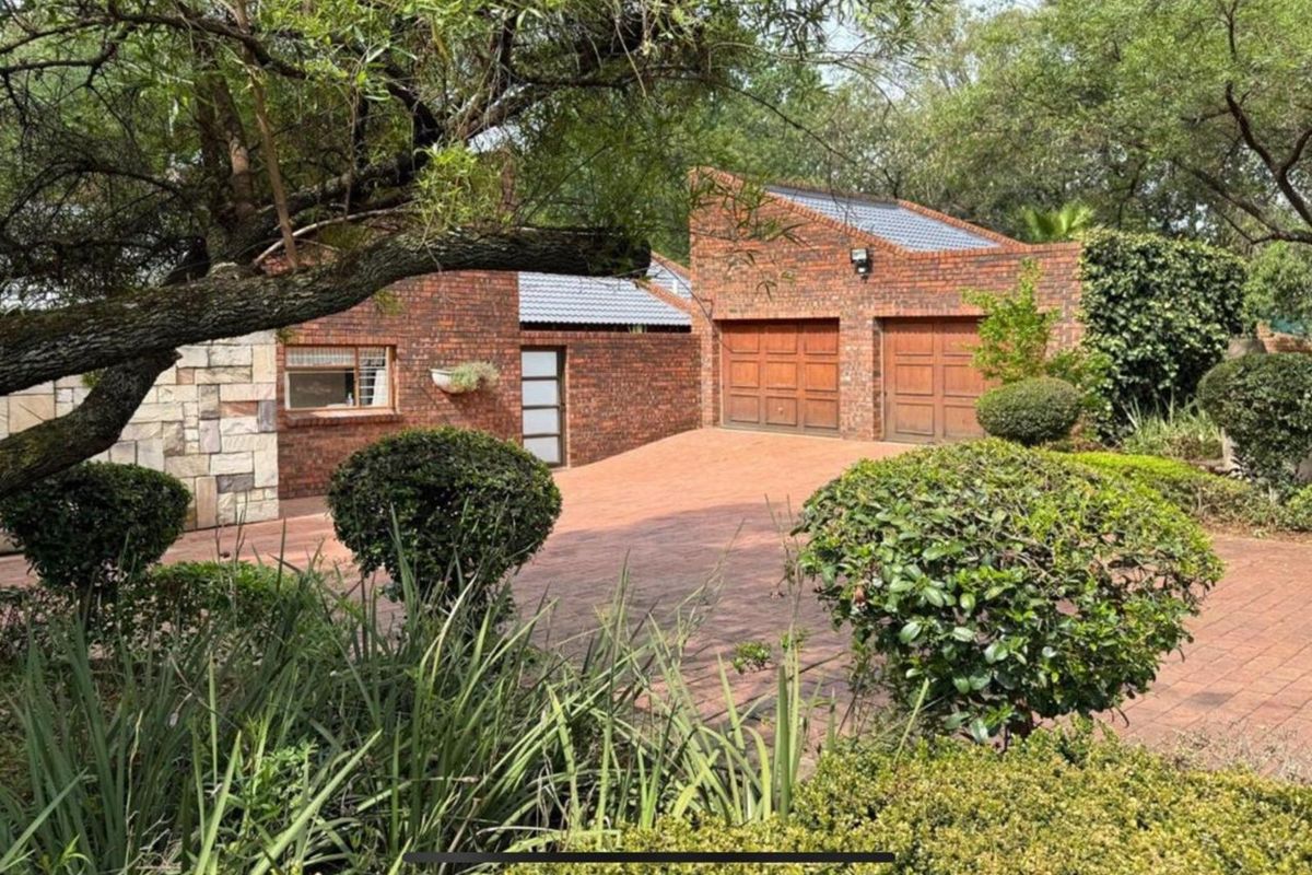House To Rent in Bryanston - Photo 2