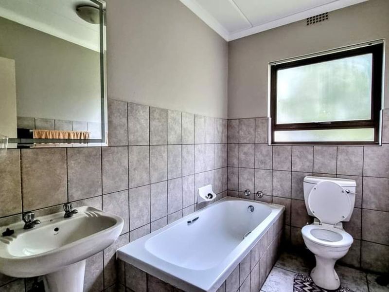 House For Sale in Kengies - Photo 10