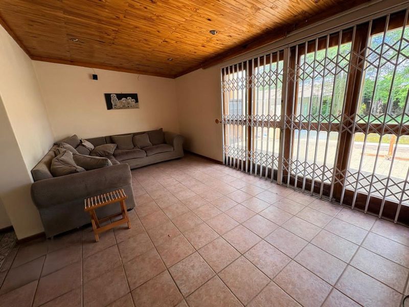 House For Sale in Monument Heights - Photo 8