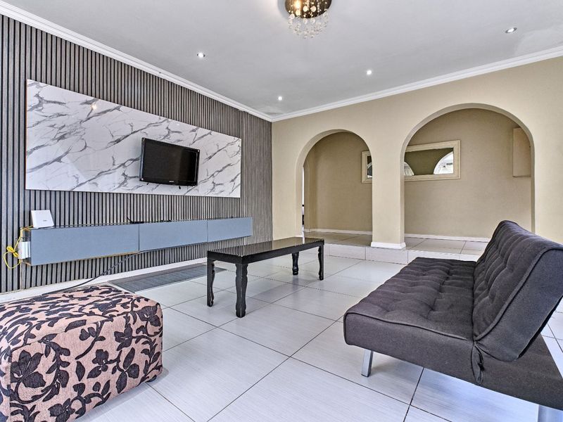 House For Sale in Greymont - Photo 6