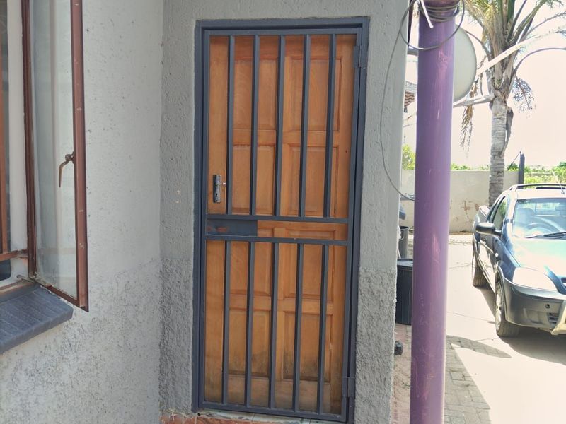 House For Sale in Seshego - Photo 6