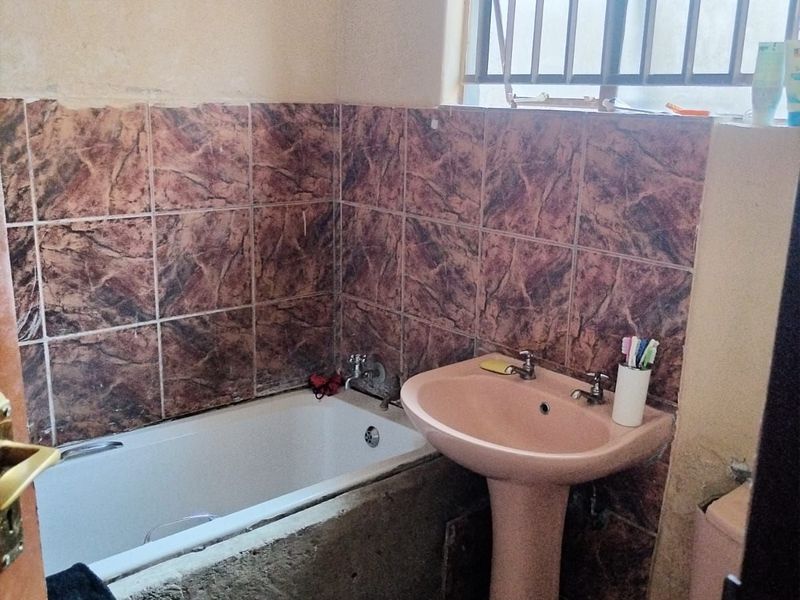 House For Sale in Seshego - Photo 10