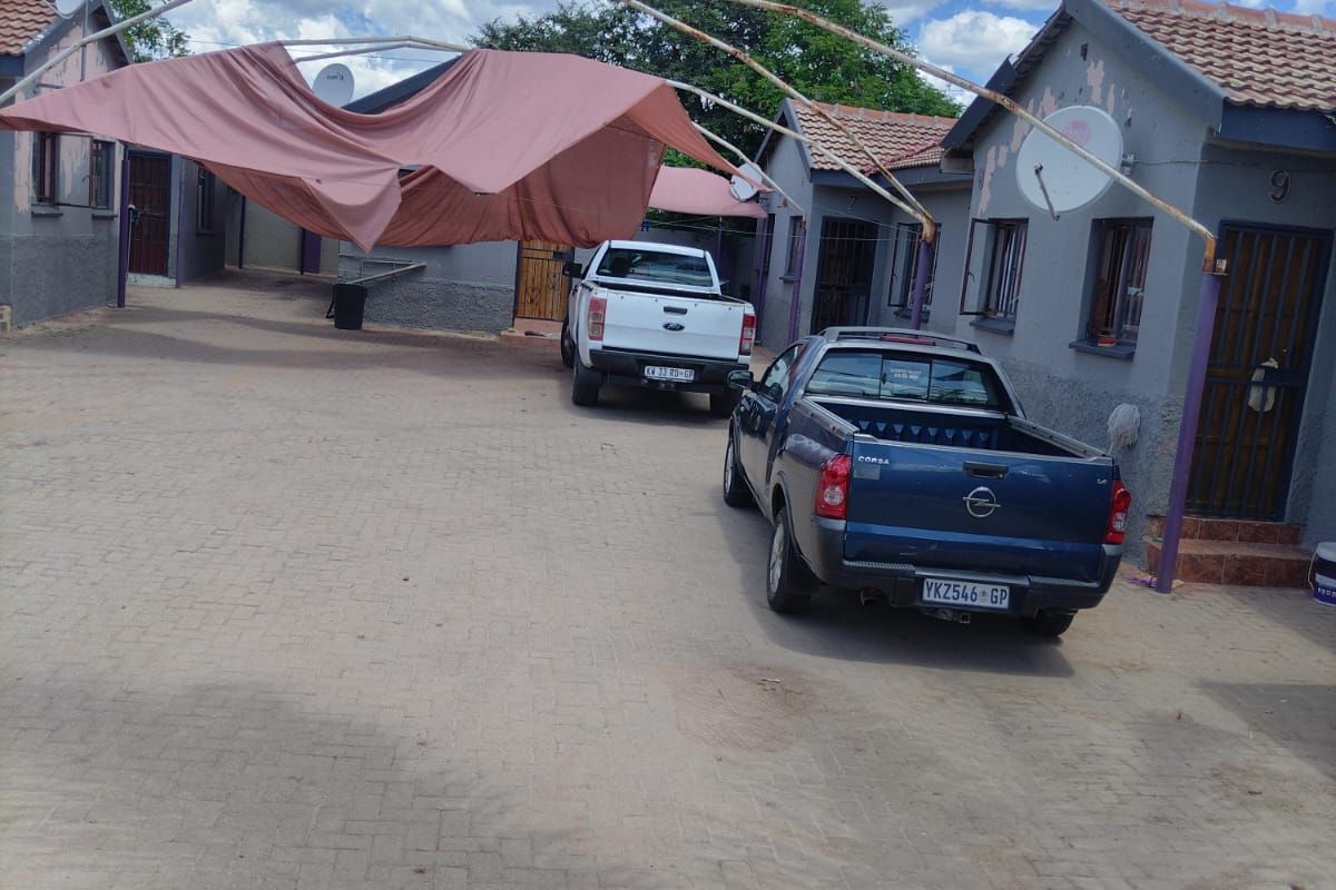 House For Sale in Seshego - Photo 3