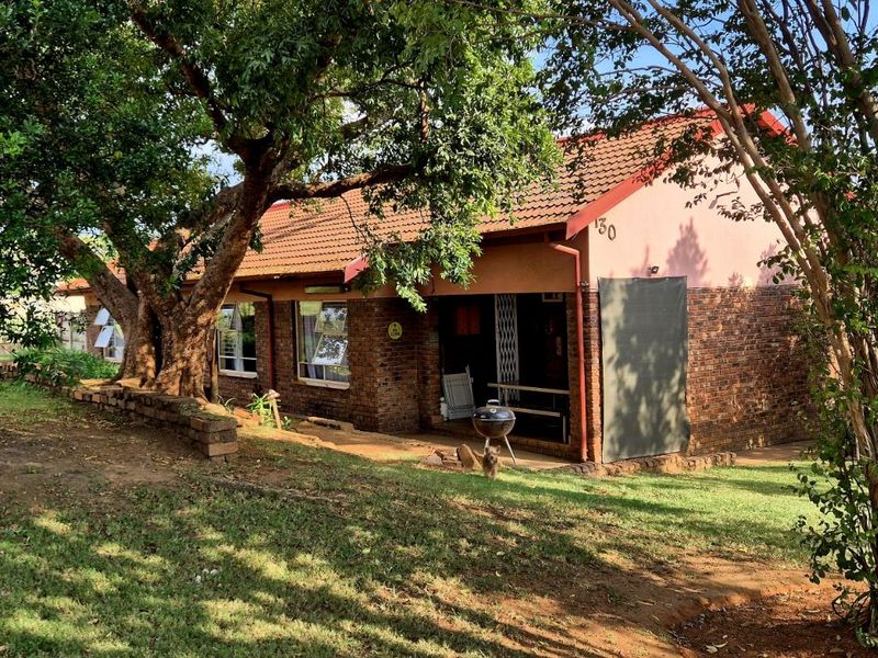 House For Sale in Lydenburg Central - Photo 2