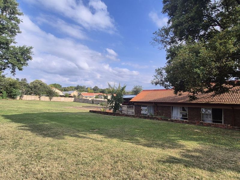 House For Sale in Lydenburg Central - Photo 5