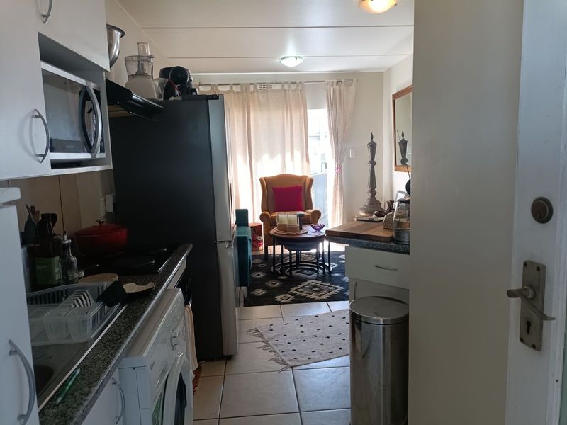 Apartment For Sale in Highbury - Photo 4