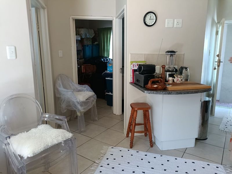 Apartment For Sale in Highbury - Photo 3