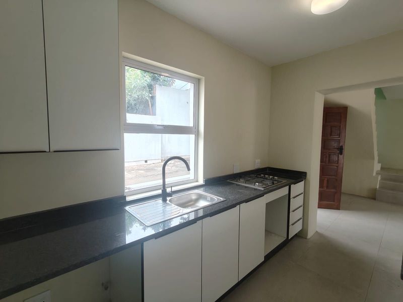 House To Rent in Westdene - Photo 10