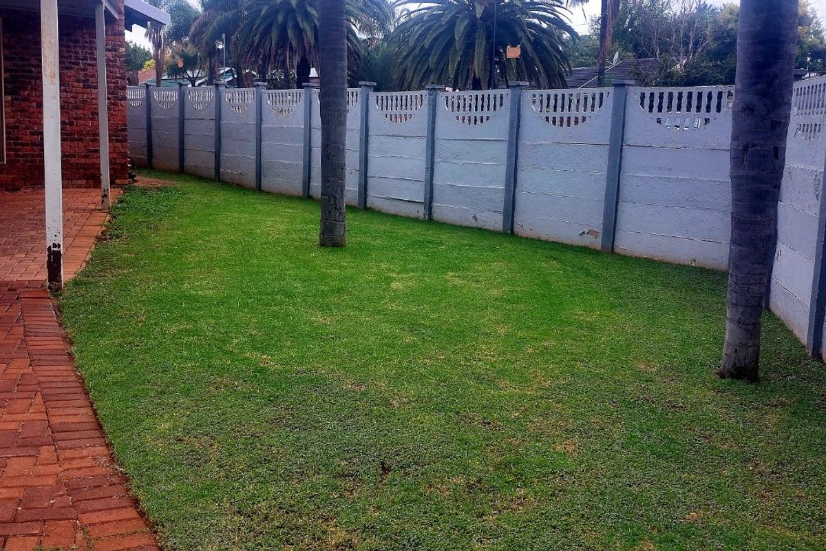 House For Sale in Flora Park - Photo 5