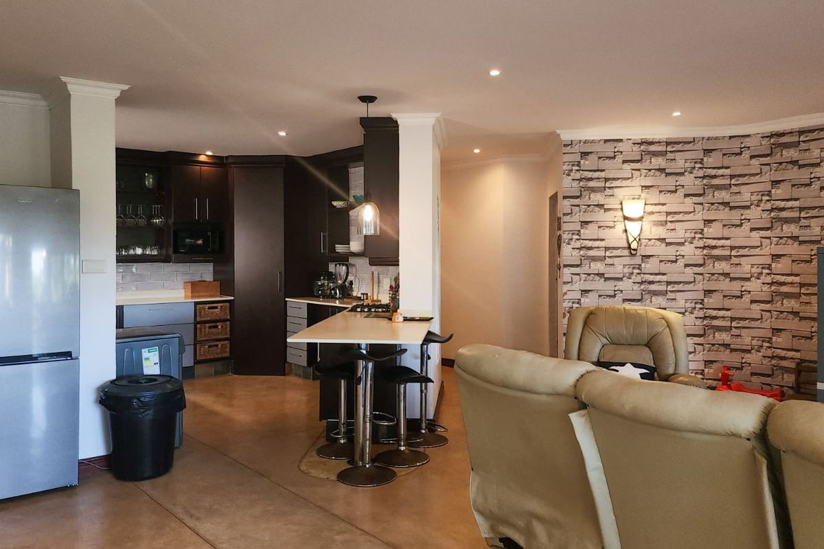 Apartment For Sale in Simbithi Eco Estate - Photo 2