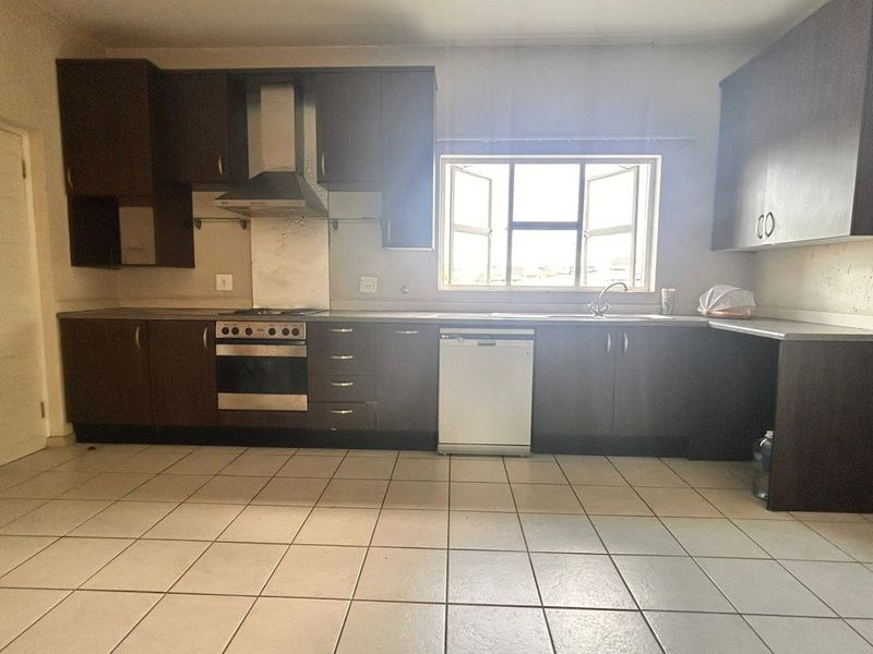 Apartment For Sale in Lonehill - Photo 3