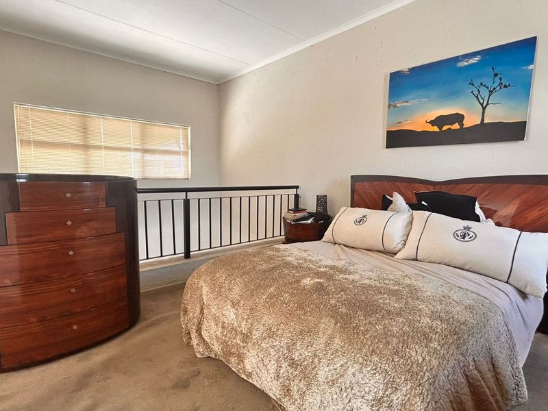 Apartment For Sale in Lonehill - Photo 10