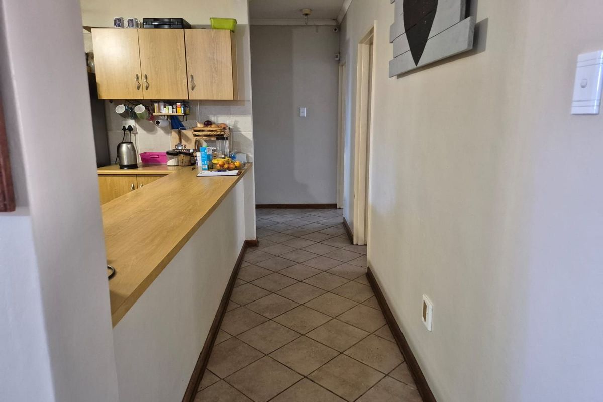 Townhouse For Sale in Kuruman Central - Photo 5