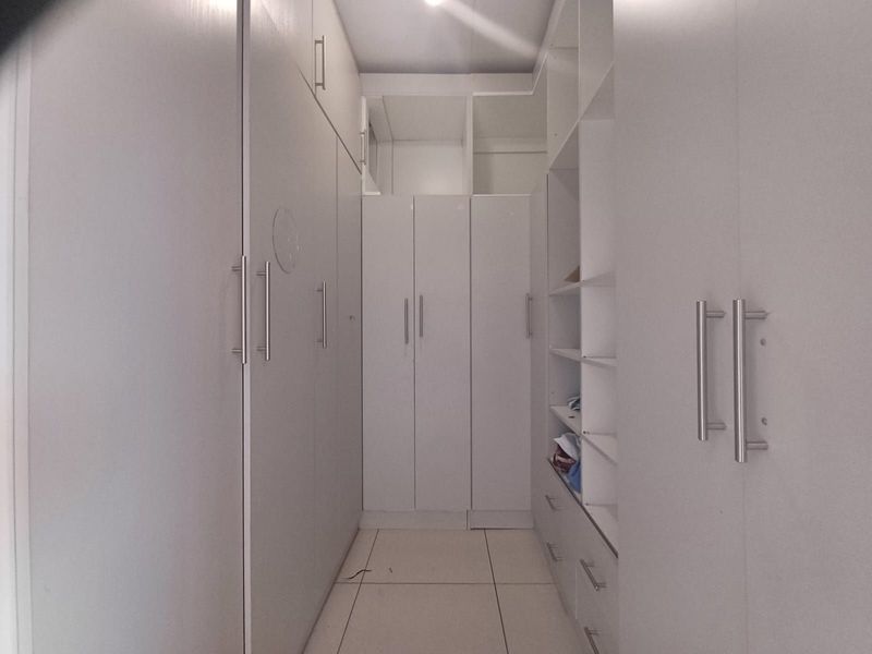 House For Sale in Flamwood - Photo 9