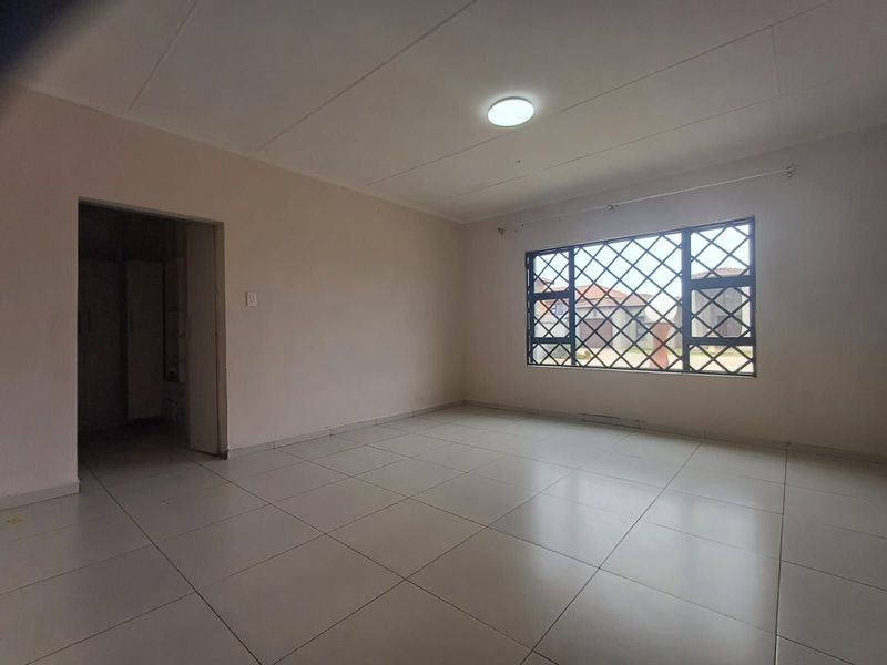 House For Sale in Flamwood - Photo 8